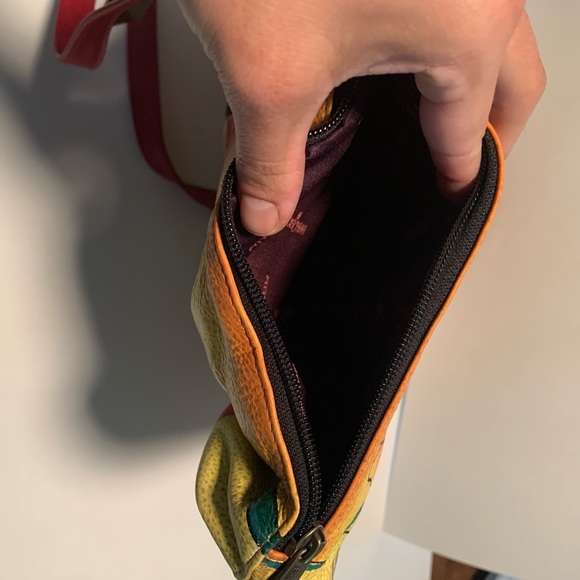 New Anuschka hand painted leather handbag. - Picture 6 of 8